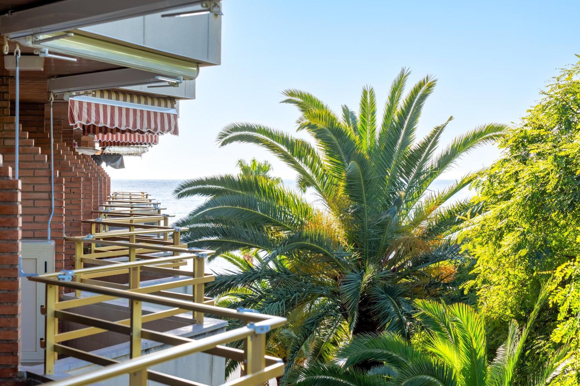 Appartement Cambrils Front De Mer Экстерьер фото